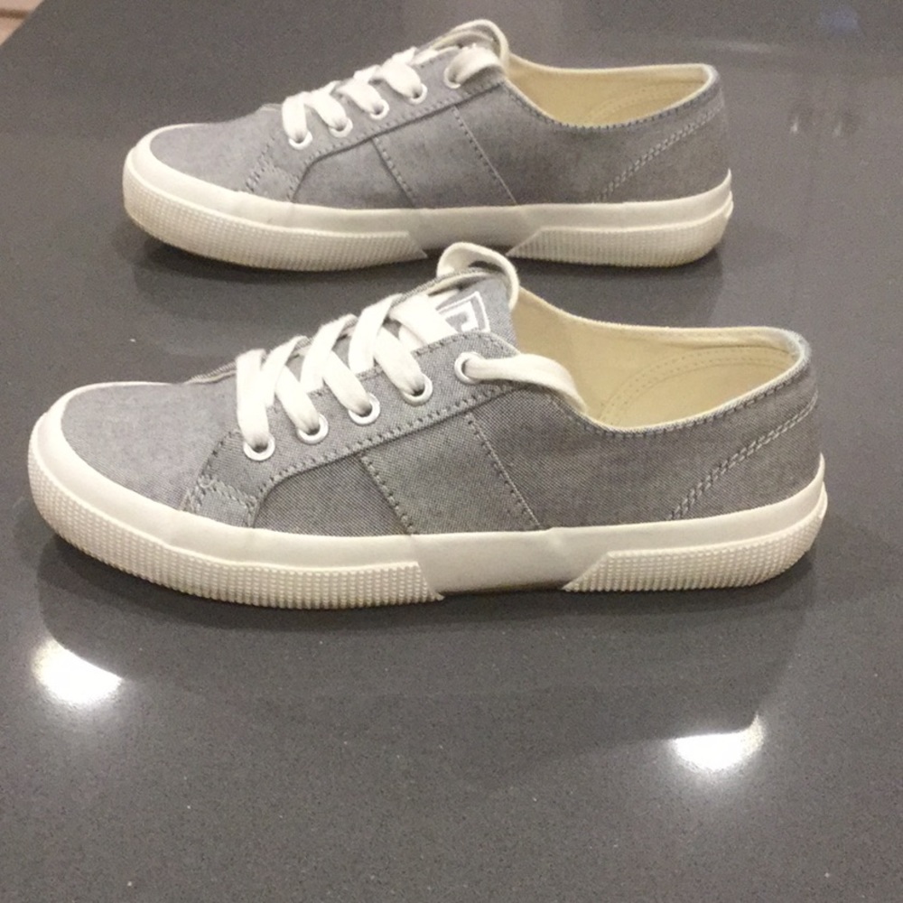 Chaps Canvas “Caelyn” Style Tennis Shoes